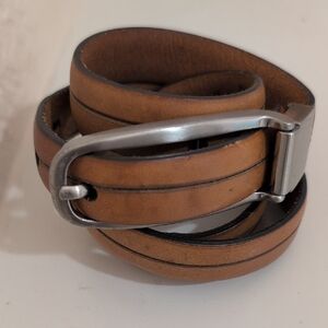 Men's Tan Leather Tommy Bahama Belt  Silver Buckle Spain 3/4" Wide 34" Length